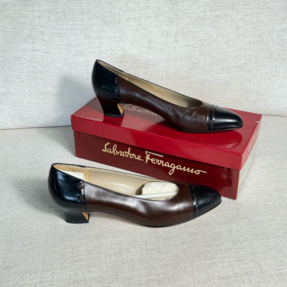 Salvatore Ferragamo vintage‎ pumps Size 9 - Picture 1 of 6